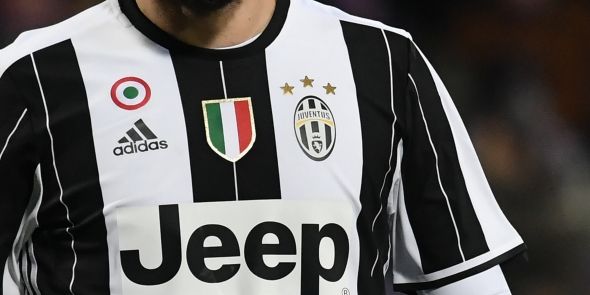 Juventus overladen met kritiek na presentatie nieuwe logo: 'Dan word je toch gek?'