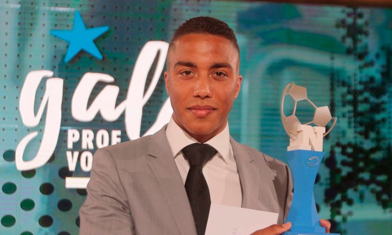 Youri Tielemans Wint Hoofdprijs Op Het Gala Van De Profvoetballer Van ...