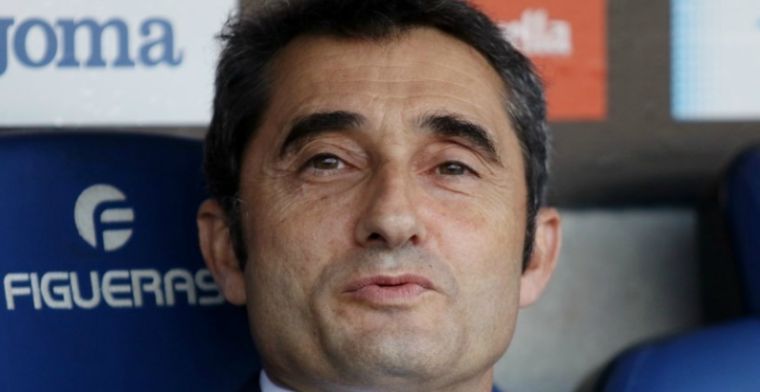 Topkandidaat Barcelona kondigt vertrek aan en maakt weg vrij naar Camp Nou
