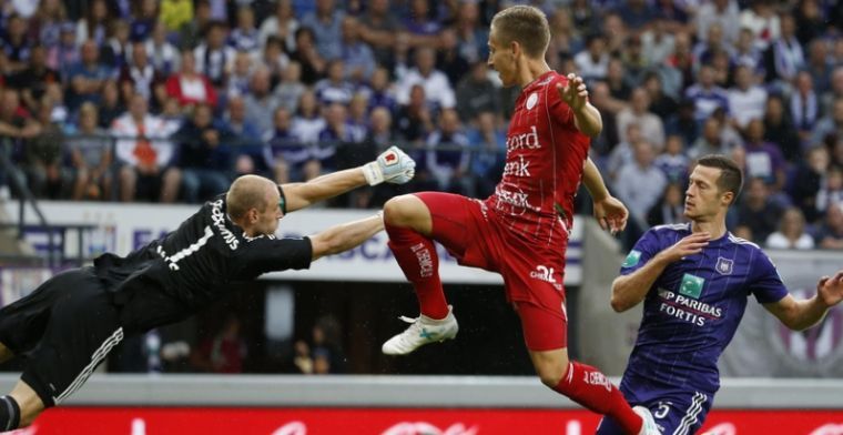 Anderlecht-debutant maakt nerveuze indruk tijdens Supercup: 'Podiumkoorts'