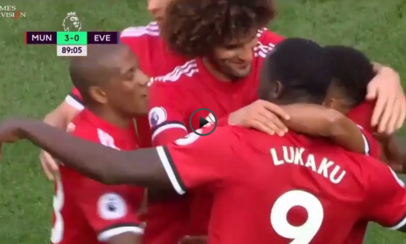 GOAL! Lukaku staat opnieuw aan het kanon en daagt joelende Everton-fans uit