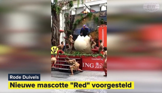 LOL! Vergeet 'Red', De Ideale Wereld stelt mascotte voor mét WK-lied