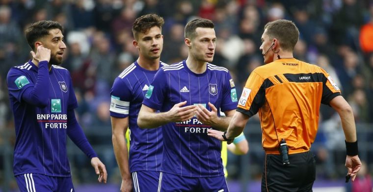 Videoref helpt Anderlecht geen (terecht) handje: Was niet duidelijk voor hem