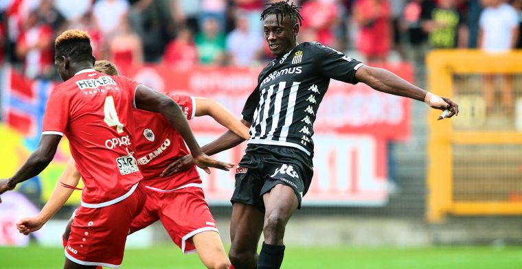 Antwerp begint competitie met overwinning op Charleroi