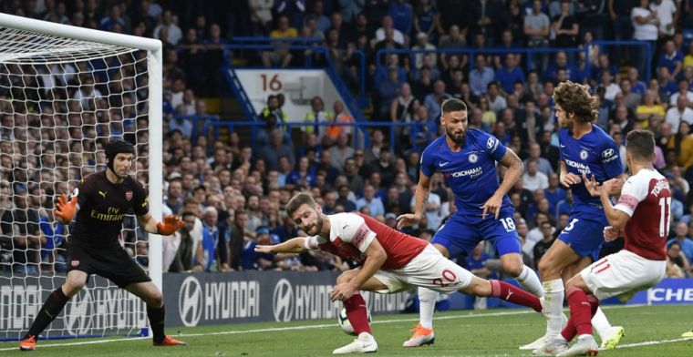 Hazard beslist wedstrijd in heerlijke derby tussen Chelsea en Arsenal