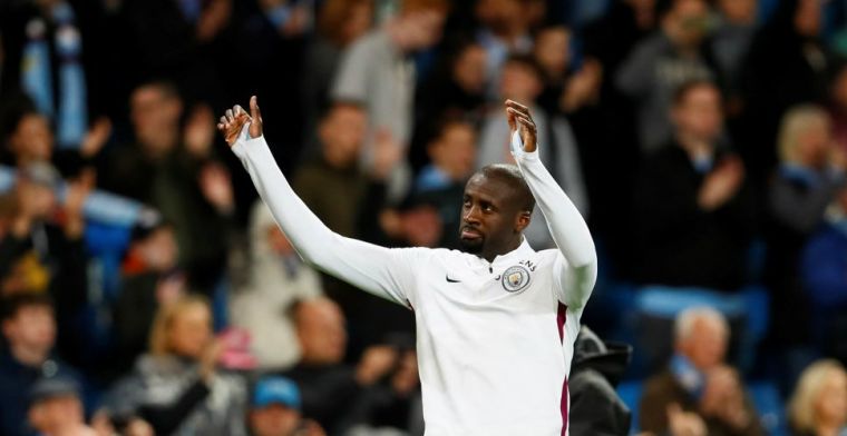 Clubloze Touré doorstaat medische keuring in Londen: 'Nee, Yaya is een kampioen'