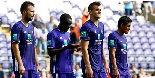 Anderlecht-speler hint naar vertrek: Er is nog plaats voor een ander