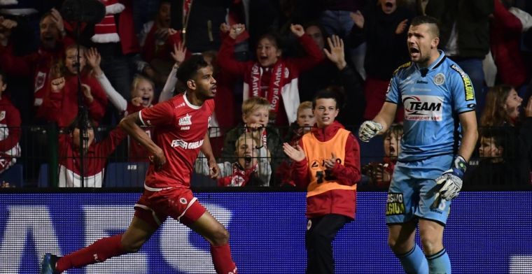 Antwerp komt met de schrik vrij en springt over Anderlecht na zege tegen Lokeren