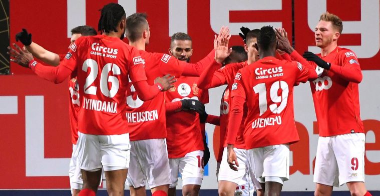 Bayat ziet Standard de Waalse derby winnen van Charleroi