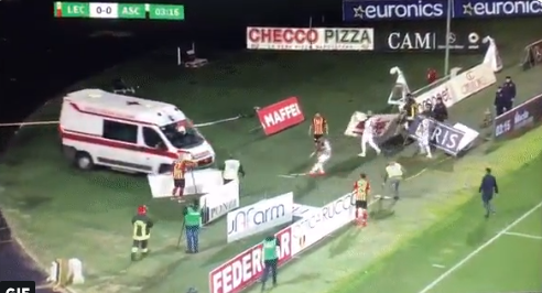 Scavone bewusteloos tijdens Lecce-Ascoli, ambulance geraakt eerst niet op het veld