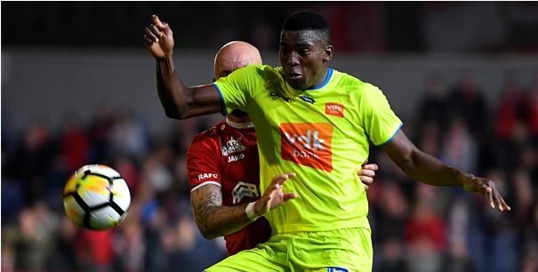 Awoniyi verliet Gent voor Moeskroen, maar: Er waren grotere clubs geïnteresseerd