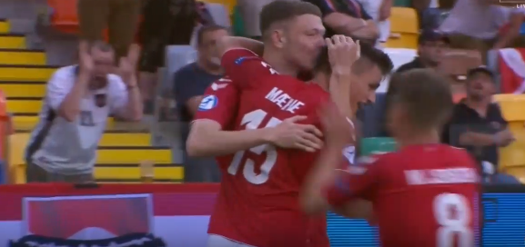 WOW! Maehle scoort twee lekkere doelpunten voor jong Denemarken