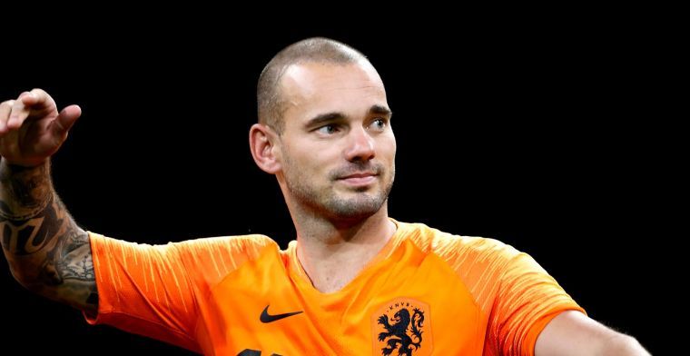 Buitenspel: 'Woedende Sneijder opgepakt in Utrecht wegens vernielen auto'