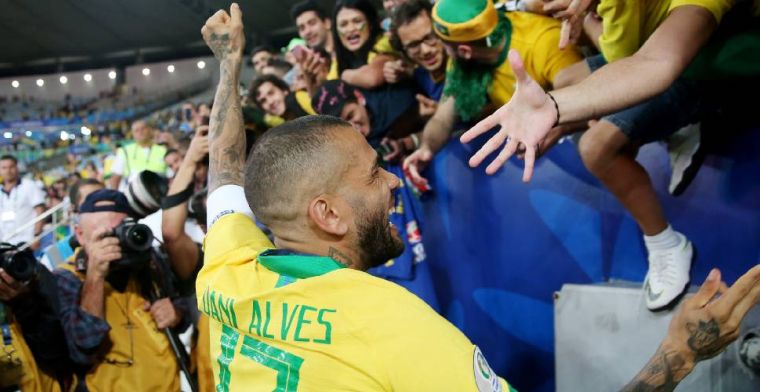 OFFICIEEL: Transfervrije Dani Alves (36) heeft nieuwe club gevonden