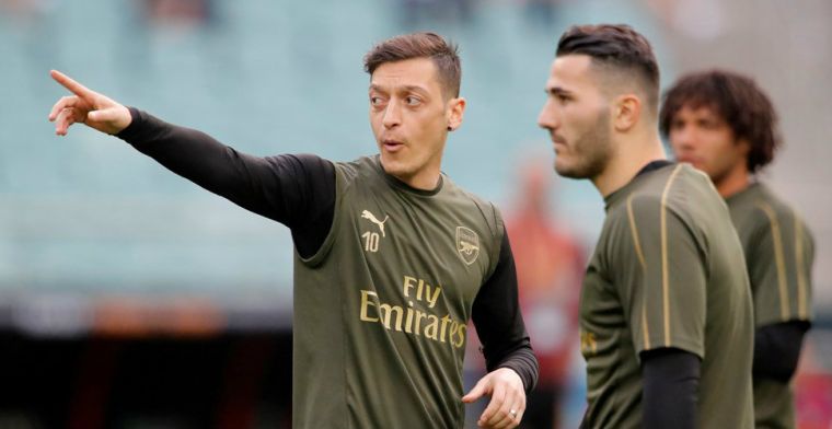 Özil en Kolasinac missen openingsduel van Arsena uit veiligheidsoverwegingen