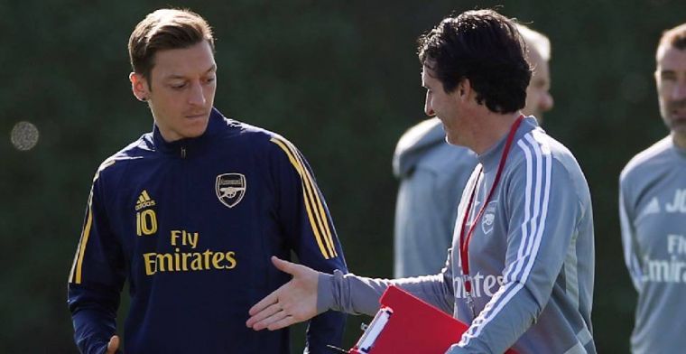 Arsenal en Fenerbahçe praten over winterse Özil-transfer