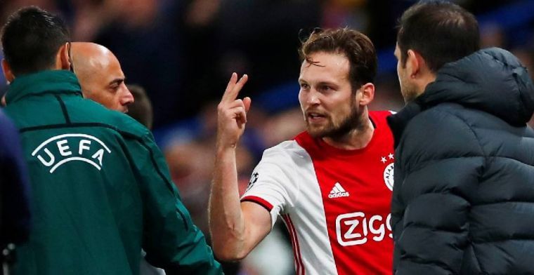 Ajax hekelt scheidsrechter: 'Misschien bezweek hij onder de druk' 