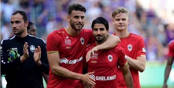 Antwerp-verdediger Hoedt wil imponeren tegen Club Brugge: Een uitgelezen kans