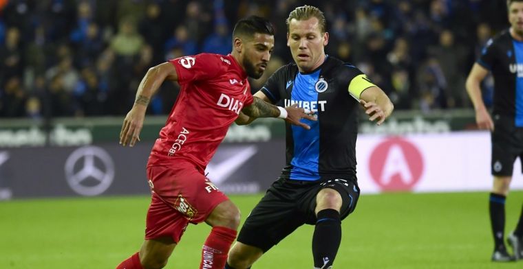 Fans Club Brugge vieren na rode kaart voor Vargas: 'Bye bye!'