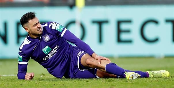'Nieuwe blessure voor Chadli, Anderlecht-sterkhouder hinkend van het veld'