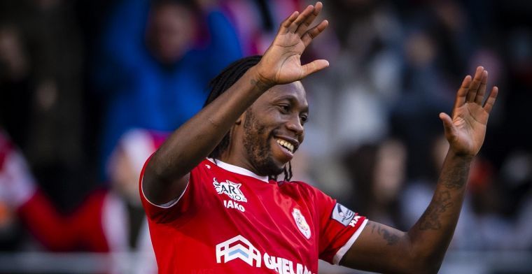 Mbokani wil blijven bij Antwerp: 'Ik ben heel gelukkig, maar plaatje moet kloppen'
