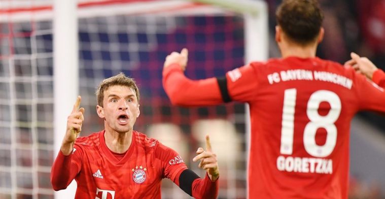 Bayern geeft galavoorstelling weg en blijft in het spoor van koploper Leipzig
