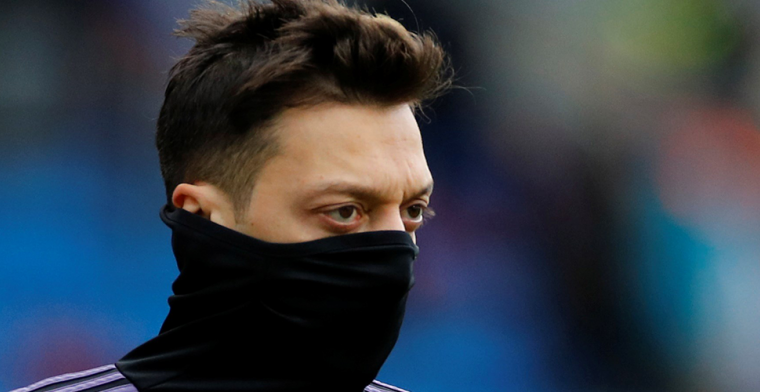 'Özil en moeder paar weken na overval-incident opnieuw bedreigd met de dood'
