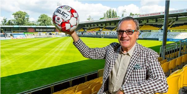 'De Vries pakte 1,5 miljoen euro op transfer en speelde de armoezaaier in Lokeren'