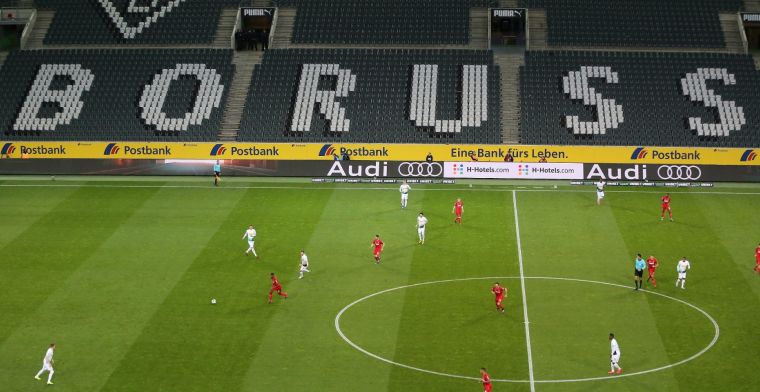 'Mönchengladbach laat stadion vollopen met kartonnen fans'
