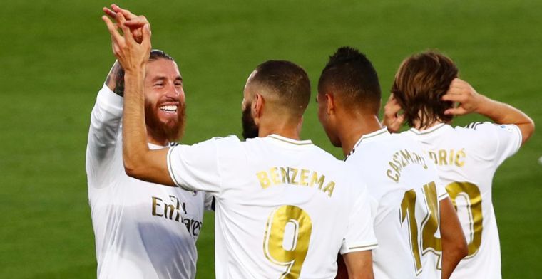 Courtois en Hazard vieren feest: Real Madrid voor het eerst sinds 2017 kampioen