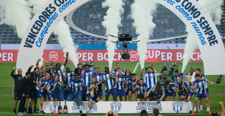 Porto en Conceição winnen van concurrent en lossen Benfica af als kampioen
