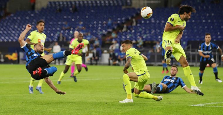 Scorende Lukaku helpt Inter naar volgende ronde in de Europa League. 