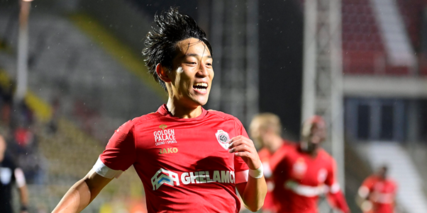 Miyoshi (23) loodst Antwerp naar 4-1 zege tegen KV Mechelen: Ik ben zo happy