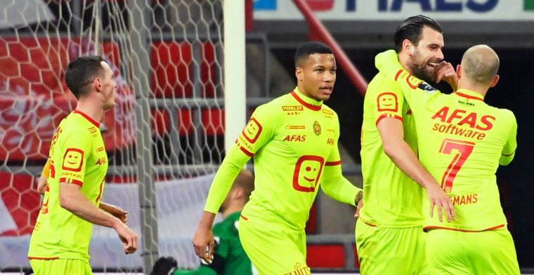 Eén speler en drie stafleden van KV Mechelen testen positief op corona 
