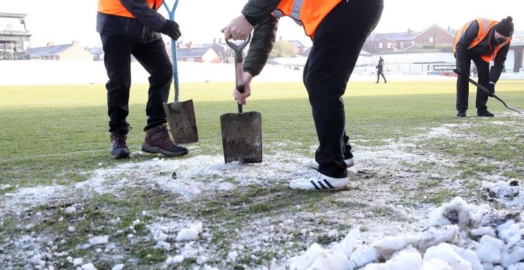 Charleroi houdt sneeuw onder controle, KV Mechelen bedankt vriendelijk 