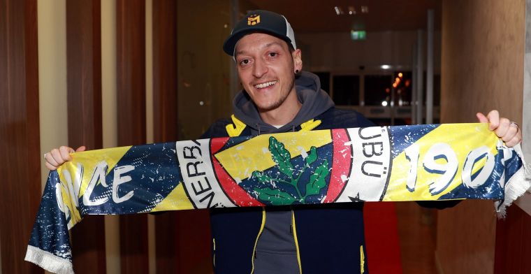 OFFICIEEL: Özil vertrekt bij Arsenal en rondt transfer naar Fenerbahçe af