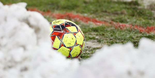 Geen 1B-voetbal op zondag: weersvoorspellingen zorgen voor uitgestelde duels