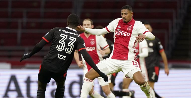 Ajax houdt stand tegen PSV na oppermachtige eerste helft: Haller de matchwinner