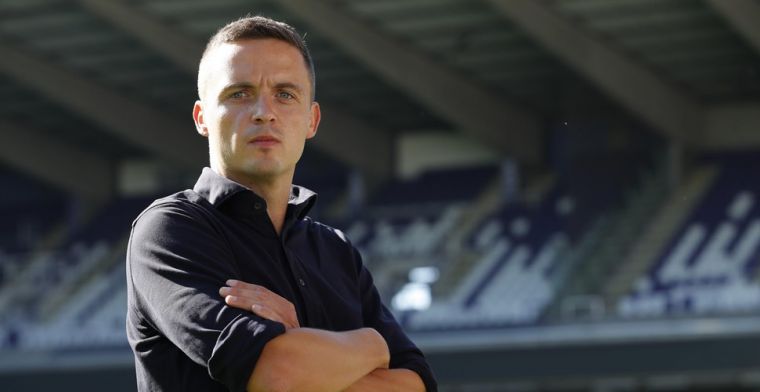 'RSC Anderlecht scout bij NFC Volos en vindt met Douvikas opvolger Nmecha'