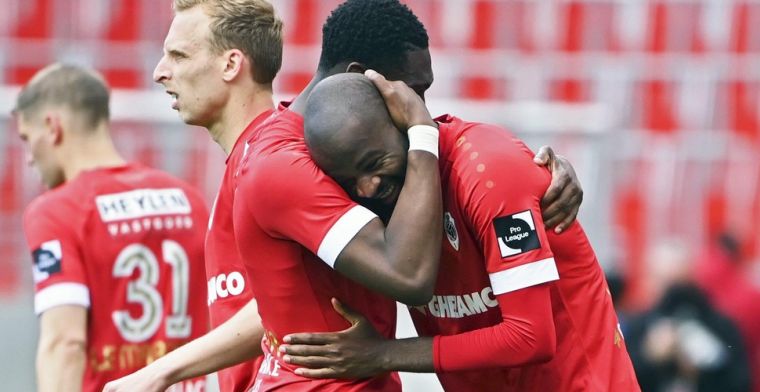 Antwerp pakt derde plaats na winst en spookdoelpunt Lamkel Zé tegen Anderlecht