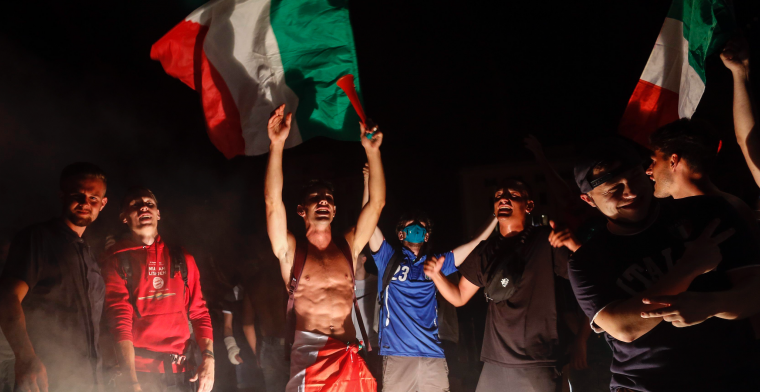 Italianen vieren feest in Genk: Duizenden supporters komen op straat