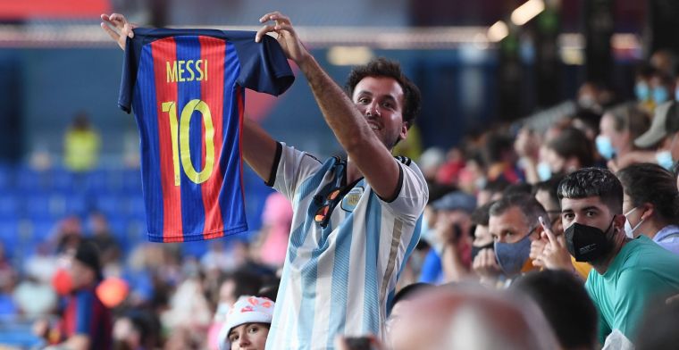 LOL! Promovendus wil Messi strikken: 'Denk nog eens goed na'