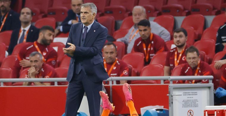 OFFICIEEL: Turkse bondscoach ontslagen na blamage tegen Nederlands elftal 