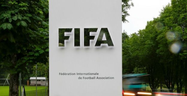 Soeverein Denemarken nog één stap van WK verwijderd, Broja laat Albanië dromen