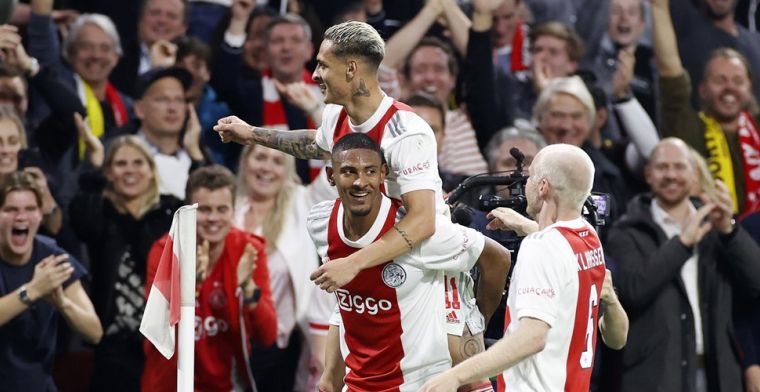 Imponerend Ajax vernedert Belgisch Borussia Dortmund en boekt ruime zege