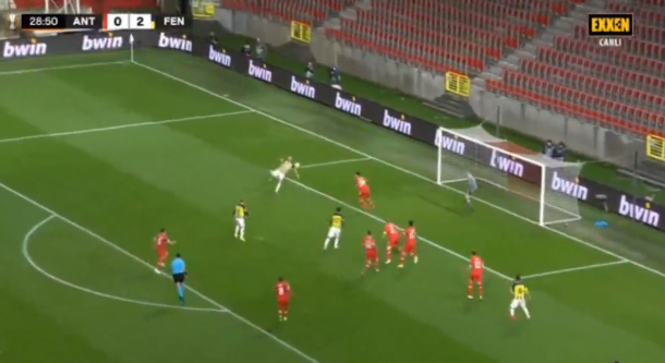 GOAL: Afstraffing voor Antwerp, Fenerbahçe scoort een derde(!) doelpunt