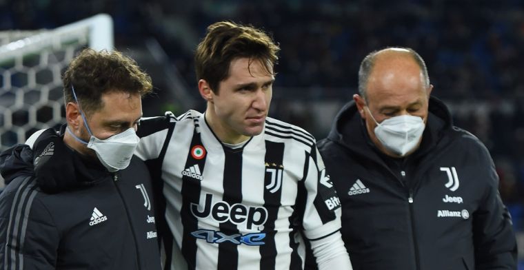 Chiesa op krukken gespot bij ziekenhuis, Juventus bevestigt: seizoen voorbij