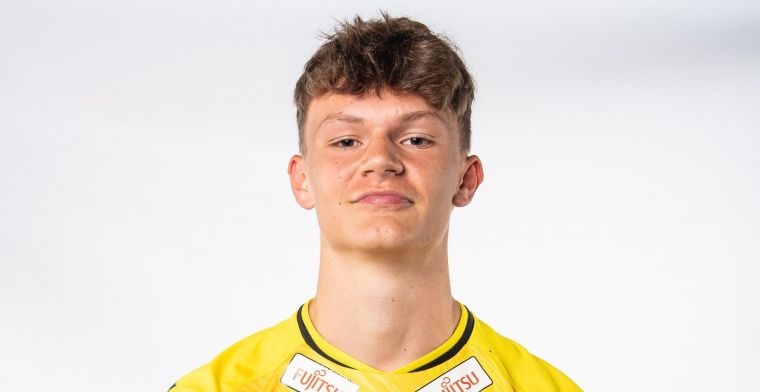 OFFICIEEL: Achttienjarige doelman zet krabbel onder eerste contract bij Charleroi