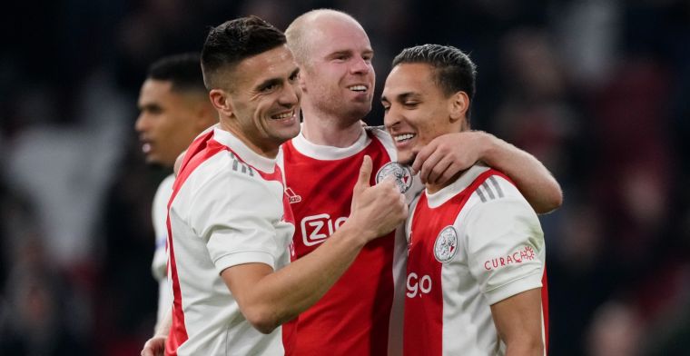 Ajax laat Zaak Overmars even achter zich en laat geen spaan heel van Vitesse