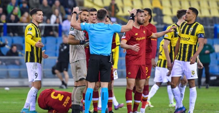 'Roma-Vitesse wordt op een écht veld gespeeld, niet op een knollentuin vol gaten'